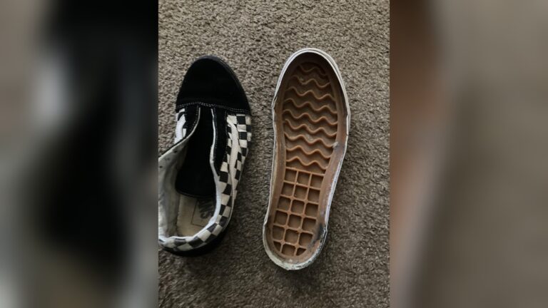 How to Fix Vans Shoes : Expert Tips for Shoe Repair