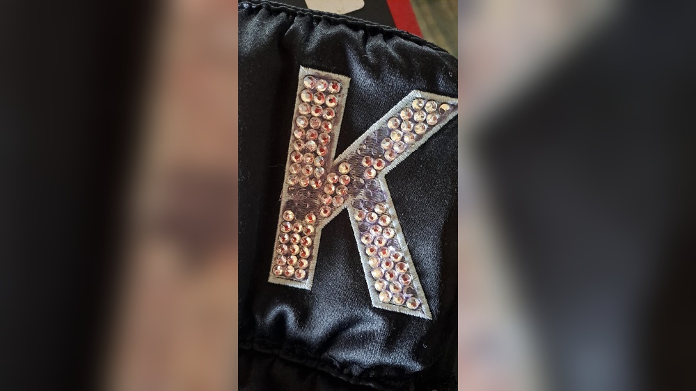 How to Prevent Rhinestones from Falling off Shoes